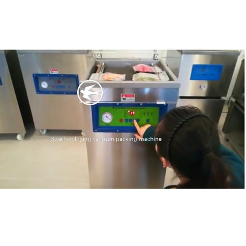 Single chamber PMMA cover vacuum packaging machine operation